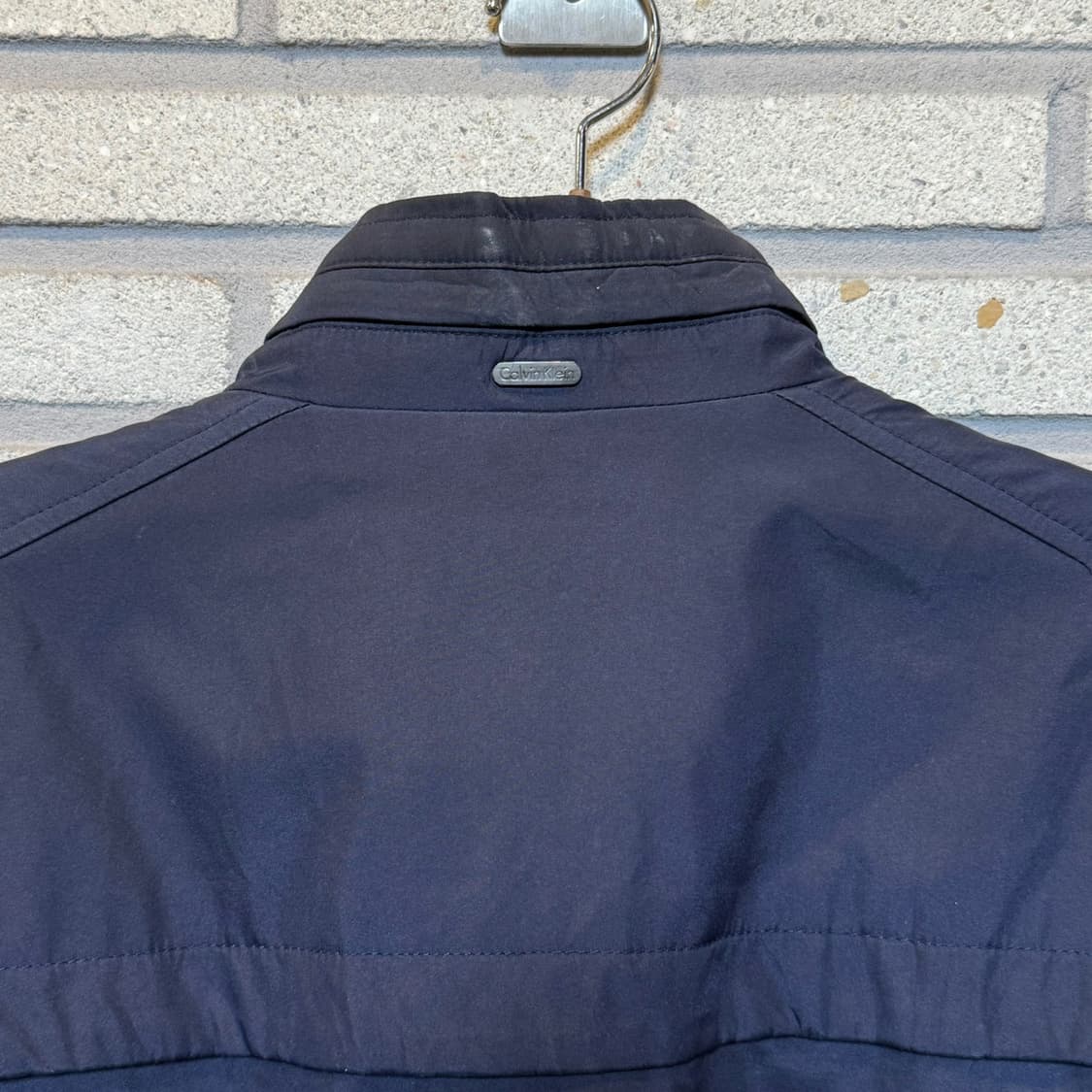 캘빈클라인 퍼포먼스 봄버자켓 유틸리티 포켓 디테일 네이비 상품이미지5