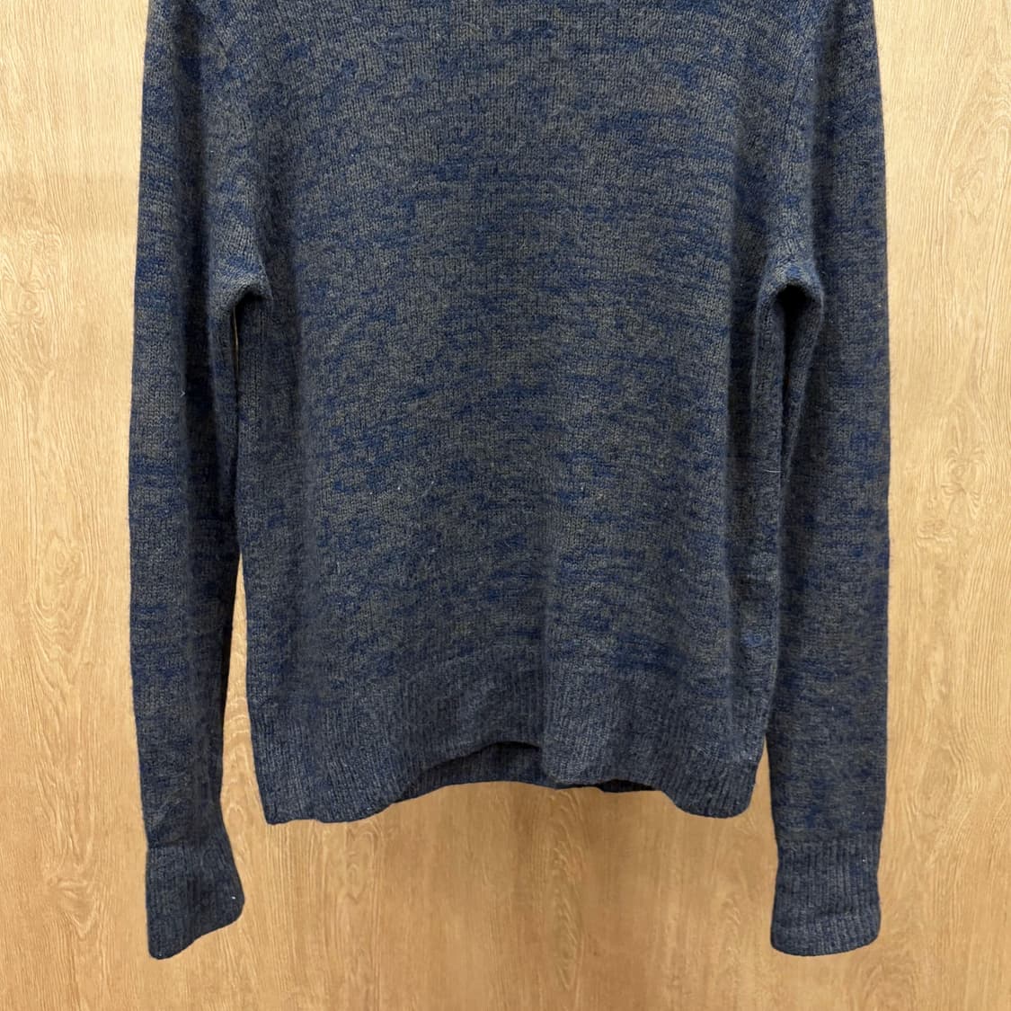 아크네 스튜디오 라운드넥 긴팔 니트 멜란지 패턴 디테일 브라운 네이비 상품이미지5