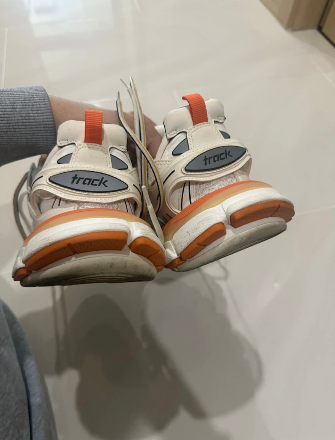 발렌시아가 트랙슈즈 상품이미지2