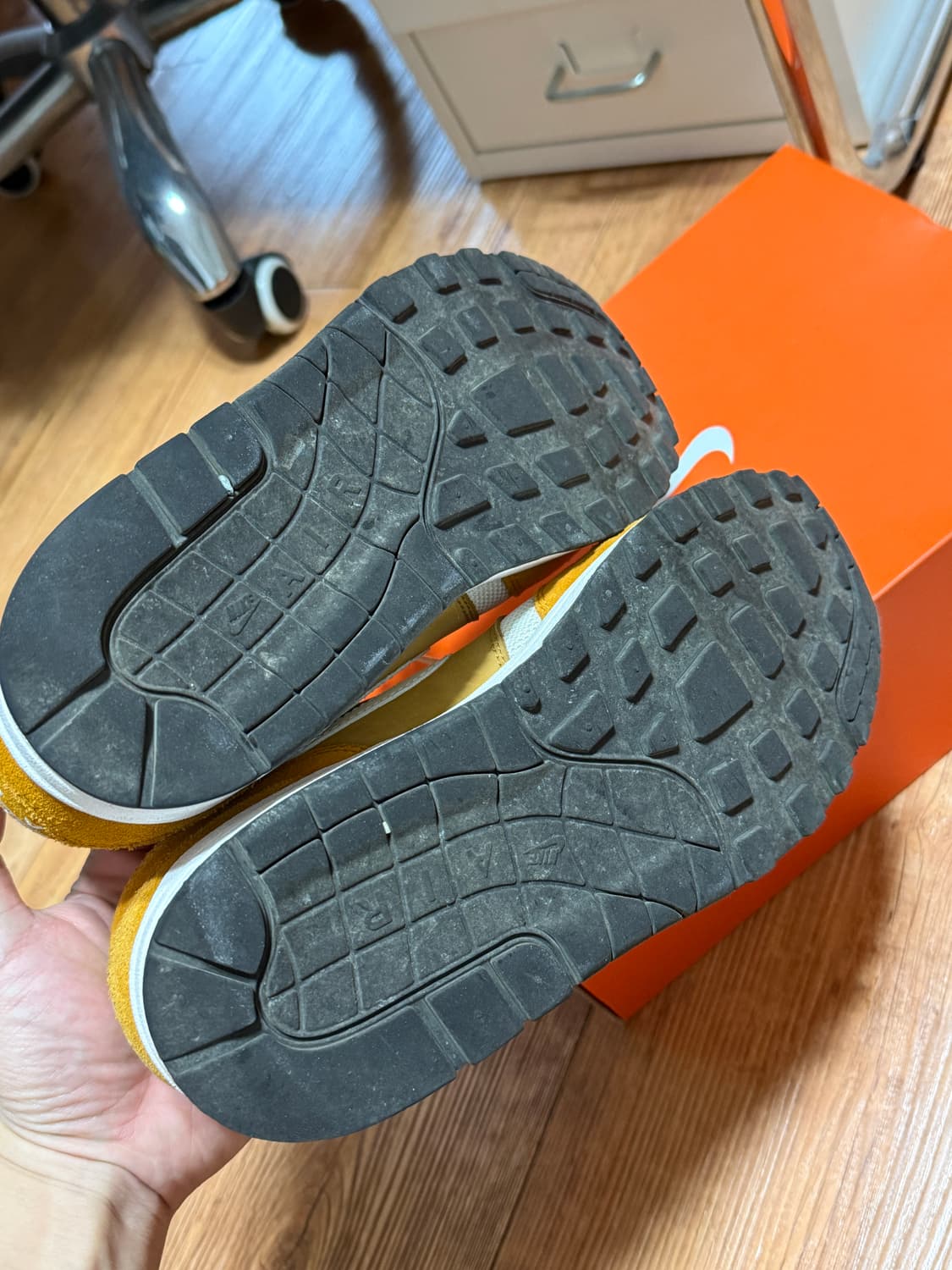 나이키 에어맥스 1 커리 250 상품이미지6