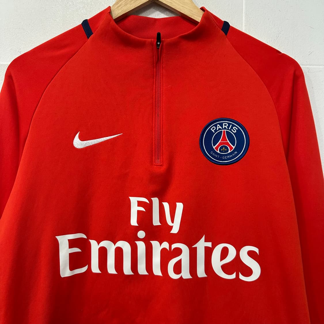 나이키 파리생제르망 트레이닝탑 상품이미지2