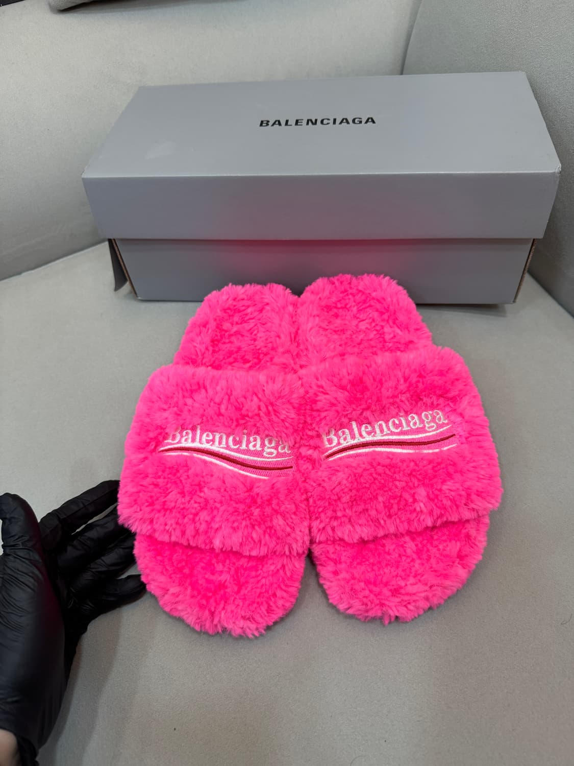 새상품급 발렌시아가 슬라이드 슬리퍼 36사이즈 상품이미지2