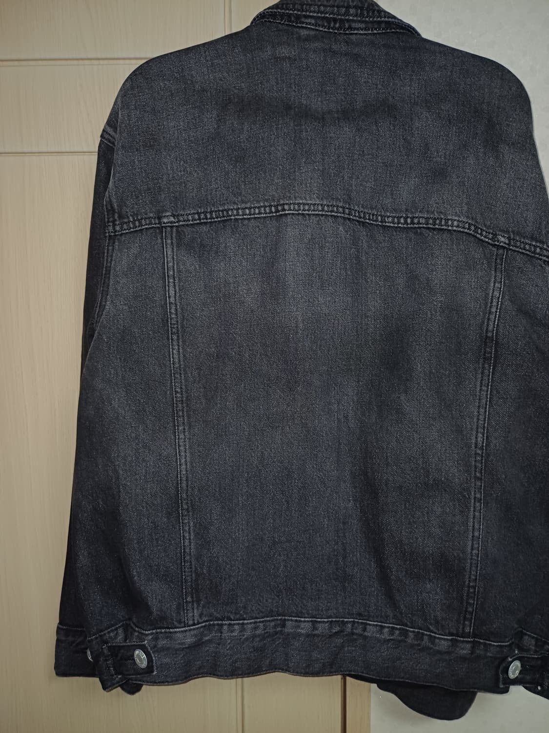 h&m 흐앤므 흑청 트러커 자켓 상품이미지2