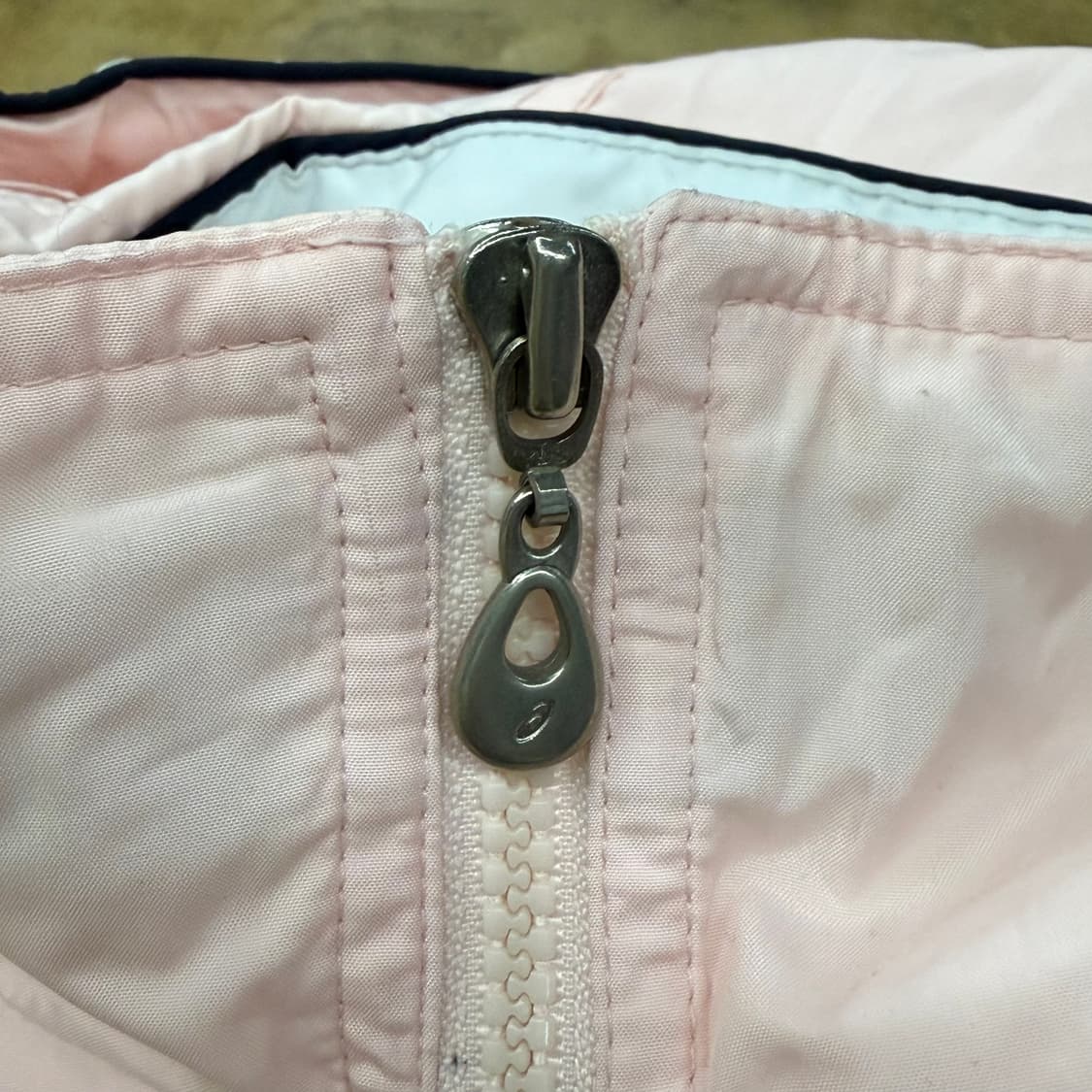 아식스 딸기우유 바람막이 100 상품이미지8