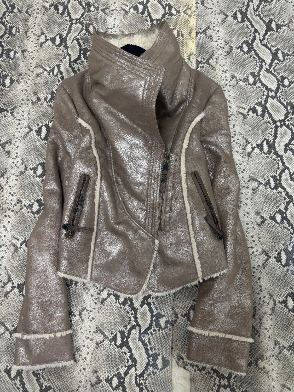 00’s Metal Fur Trimming Side Zip Short J 상품이미지2