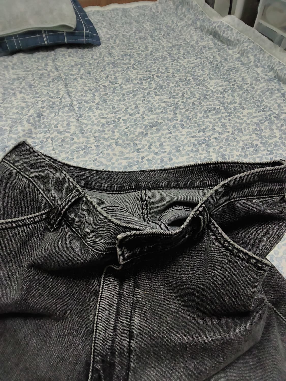 [4] 해칭룸 와이드 커브진 워시드 블랙 상품이미지4