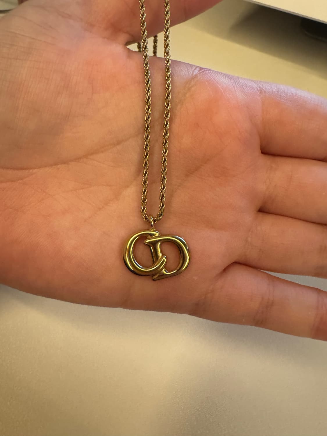 디올 금장 CD 예리 목걸이 정품  상품이미지1