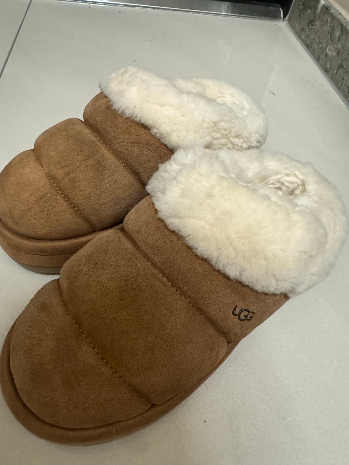 어그 타즐리타 체스트넛 240 상태 매우좋음 세탁완료 상품이미지2