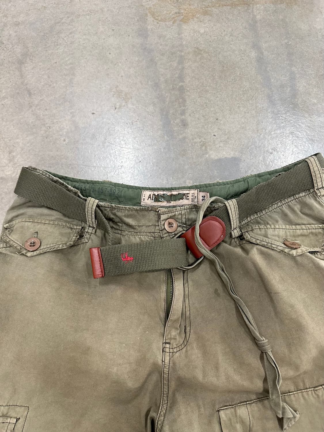 아베크롬비 벨트 볼드포켓 카고팬츠 빈티지카키 상품이미지8