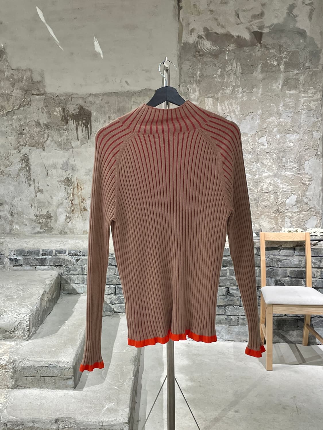 버버리 런던 베이지 패널 골지 슬림 니트 상품이미지6