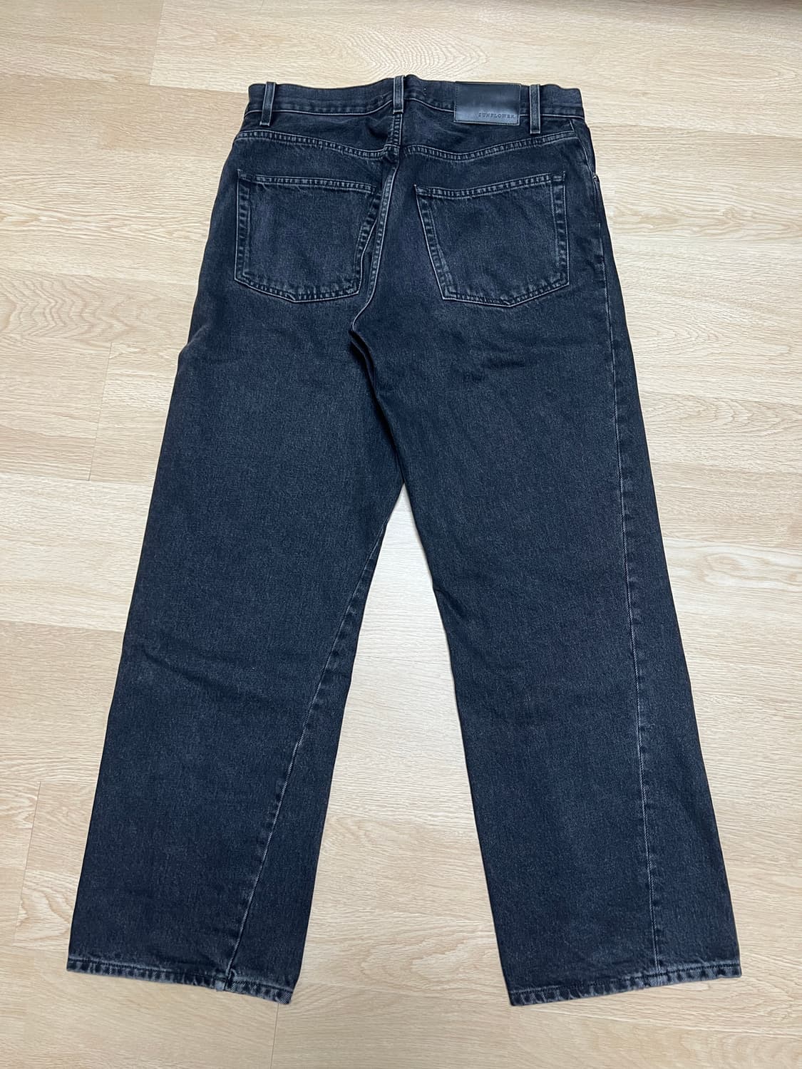 선플라워 와이드 트위스트 데님 워시드 블랙 흑청 32/32 상품이미지2