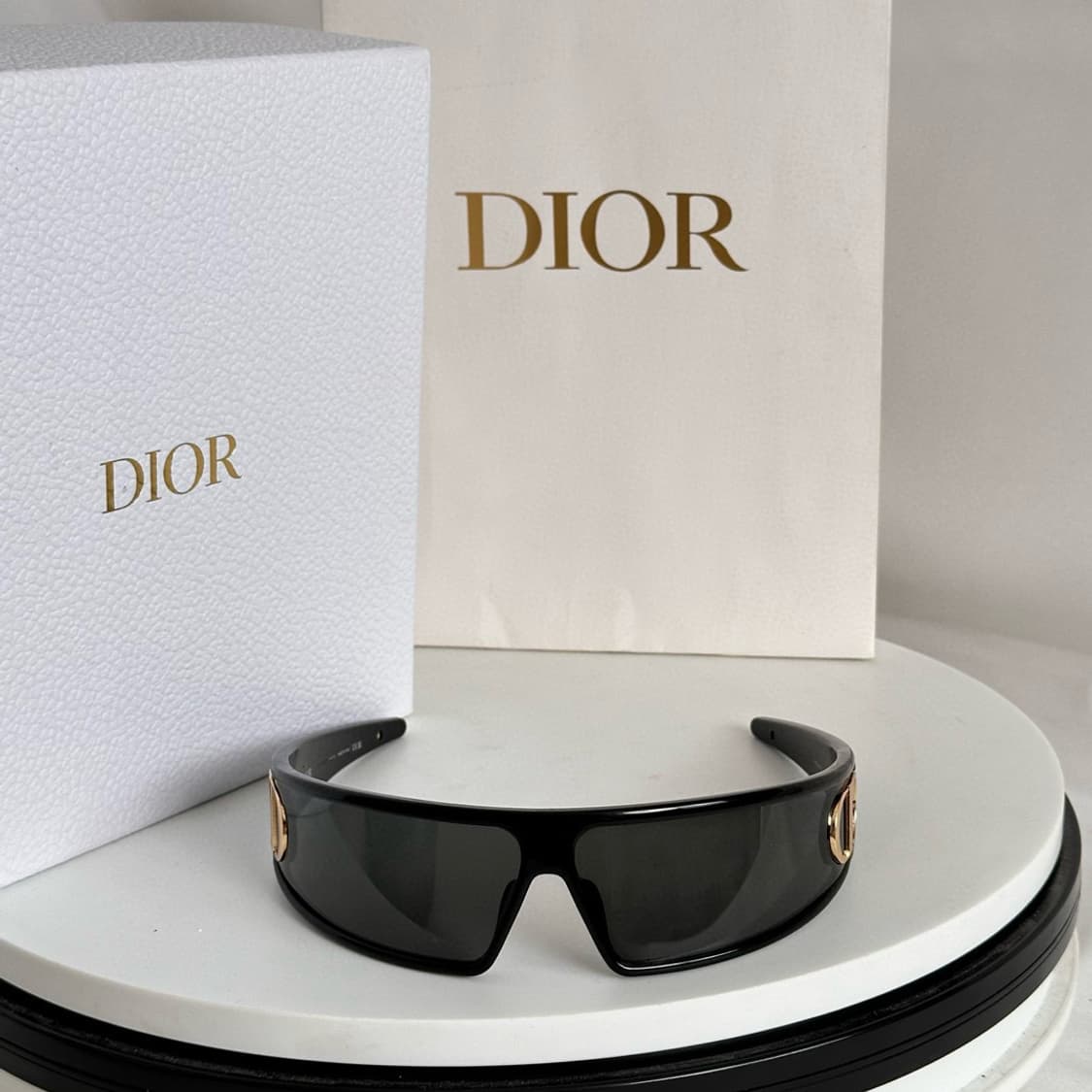 [정품] 디올 베리디올 M1U 선글라스 풀박스  상품이미지1