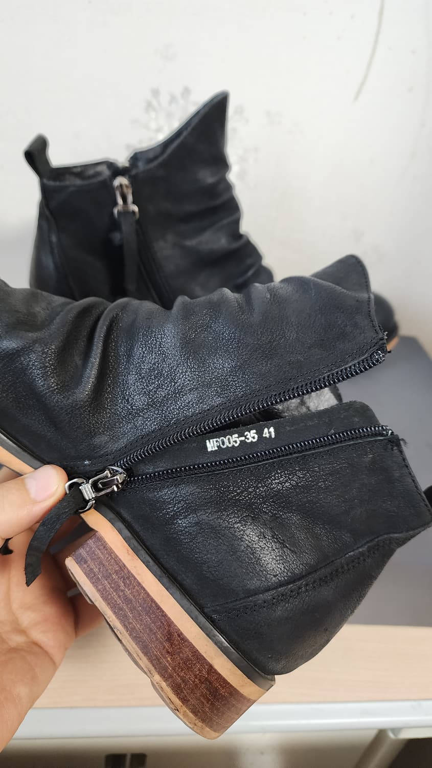 Jik's 블랙 가죽 셔링 앵클 부츠 상품이미지7