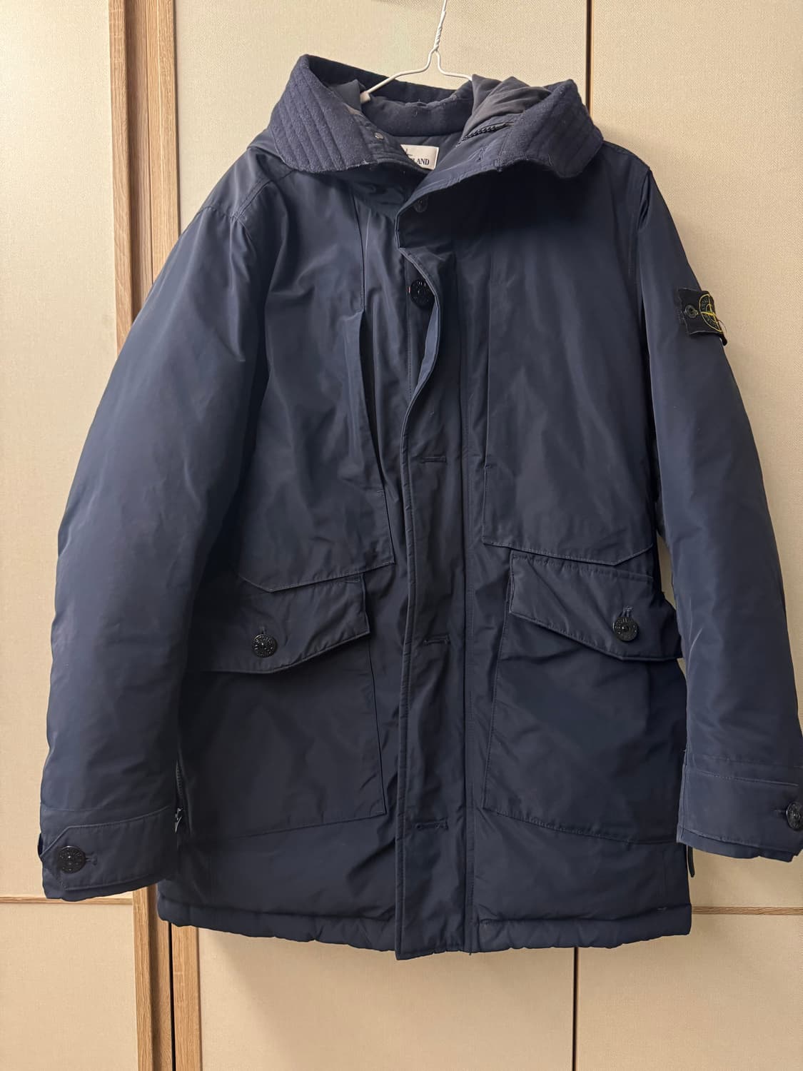 스톤아일랜드 마이크로랩스 다운 패딩 상품이미지1