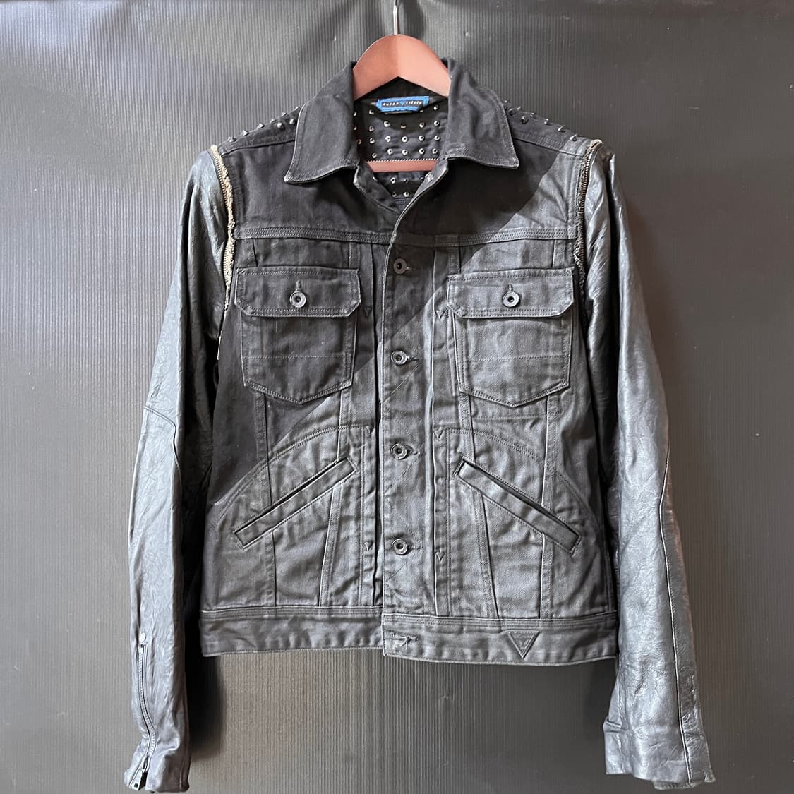 2013 Guess × Tiësto 스터드 트러커 자켓 상품이미지1