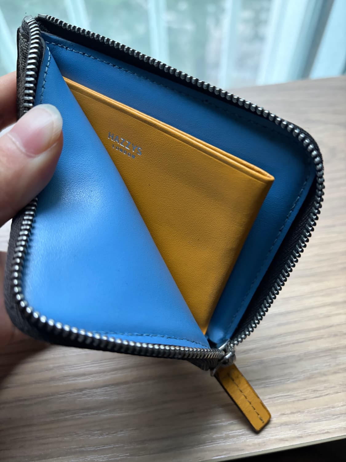 헤지스 지갑 상품이미지3