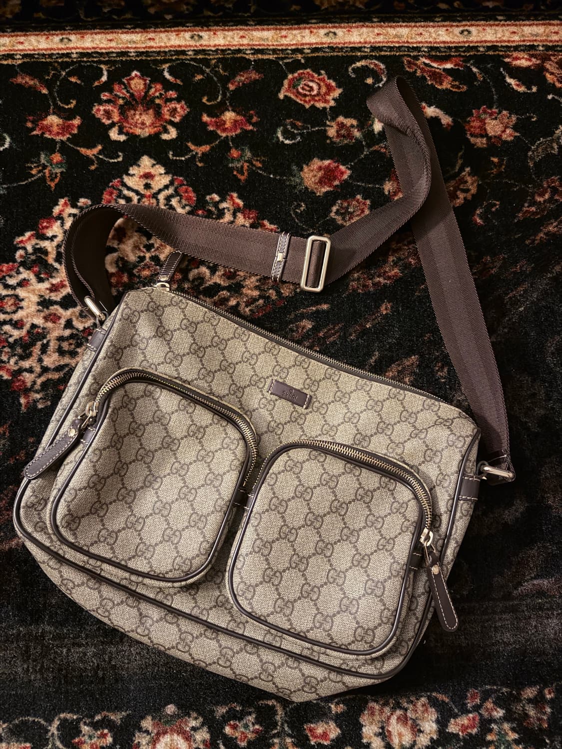 정품 구찌 포켓 크로스백 상품이미지1