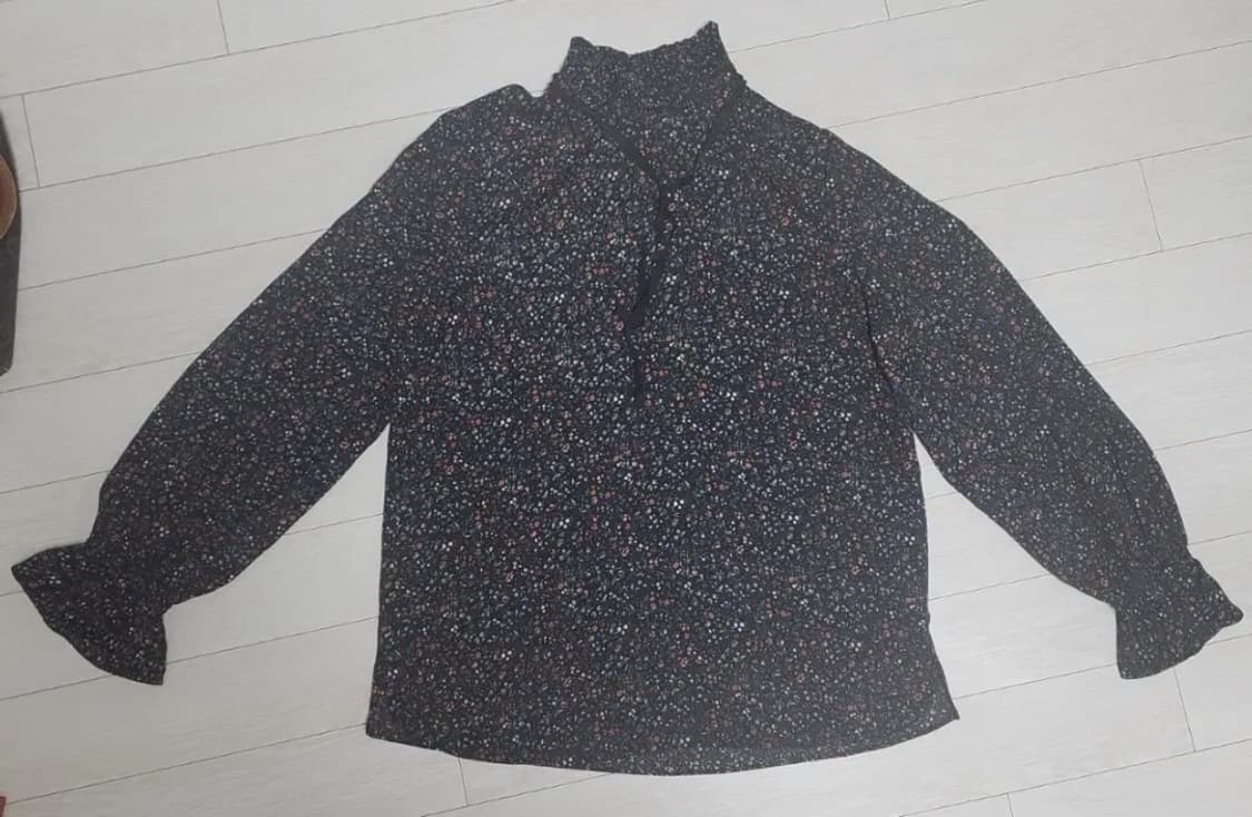 급처새상품!SOUP 하트목걸이하이넥블라우스 레니본st오즈세컨st오브제st 상품이미지1