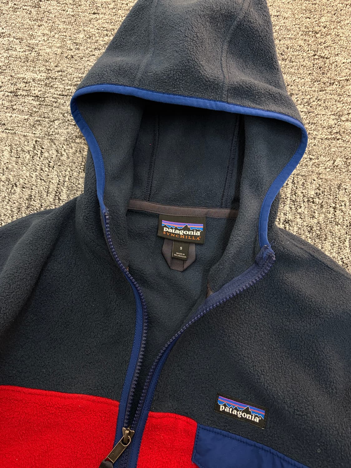 파타고니아 후디드 풀집업 신칠라 상품이미지8