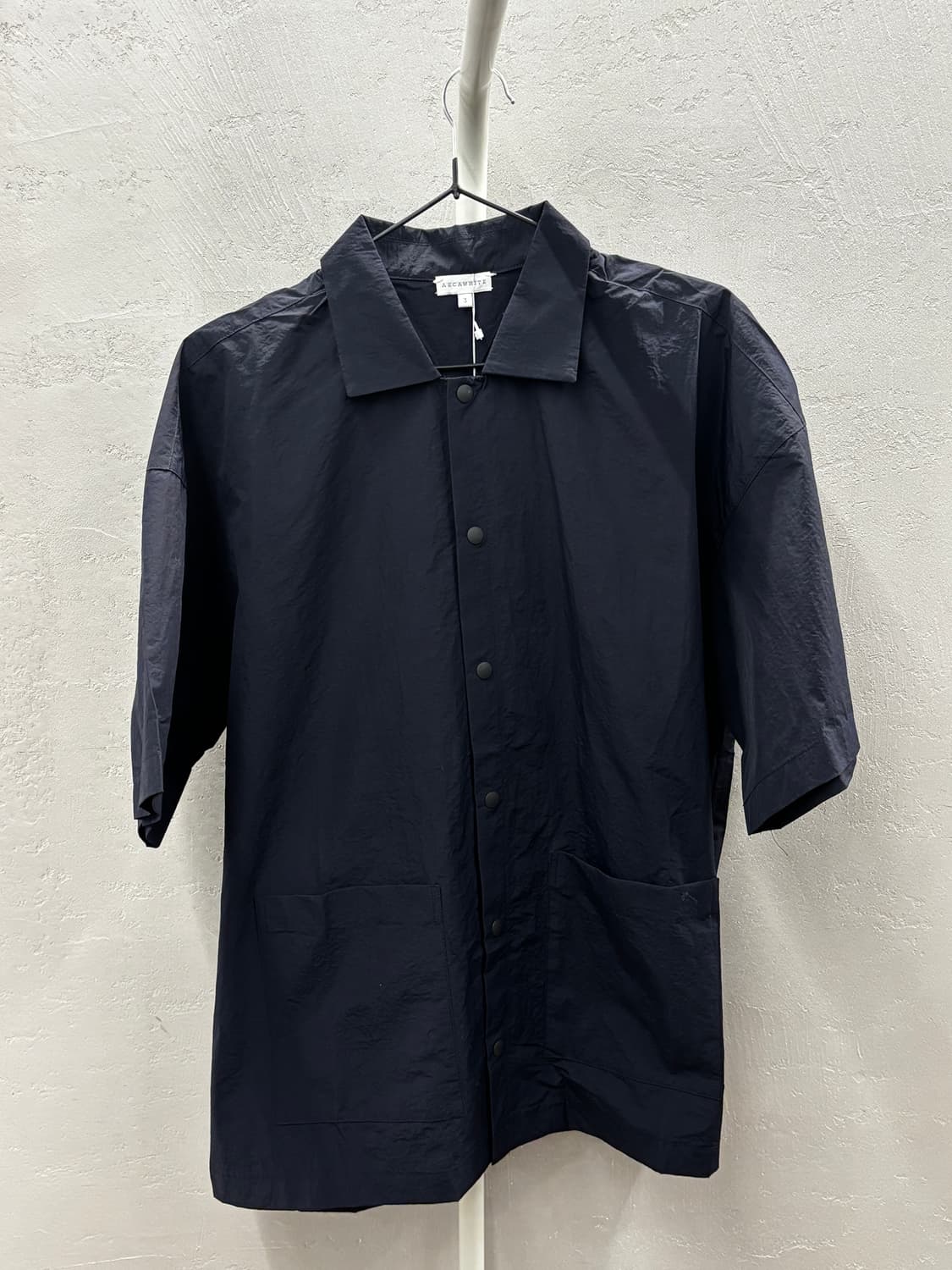 에이카화이트 네이비 반팔 셔츠 3 상품이미지2