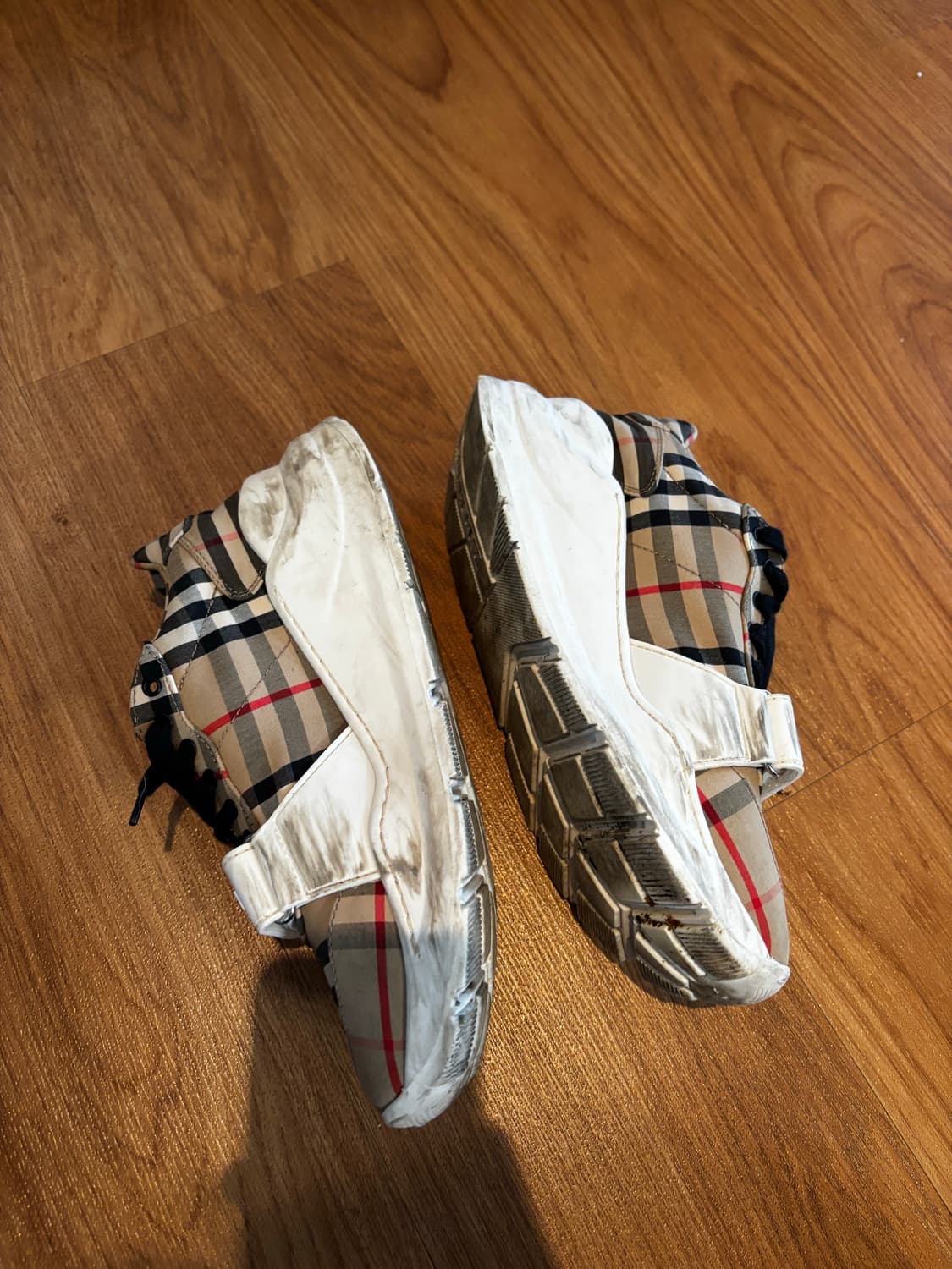 버버리 스니커즈 250 상품이미지2