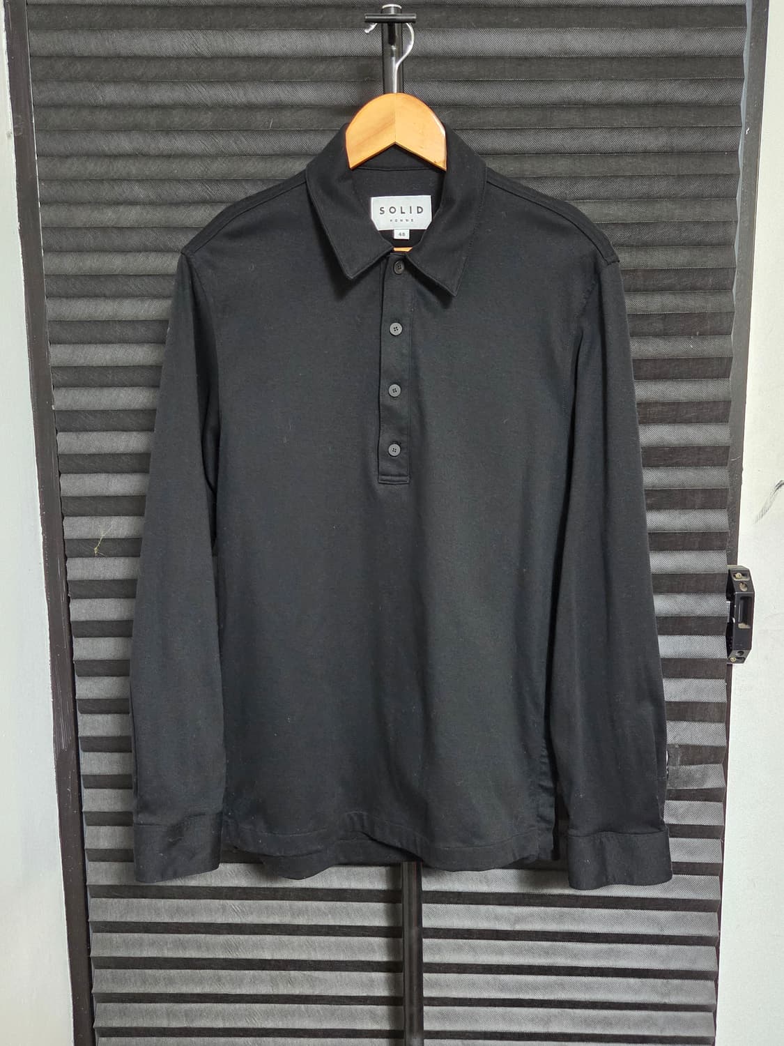 (정품) [솔리드옴므] 백 메탈 스퀘어 로고 카라 셔츠 | 00145 상품이미지1