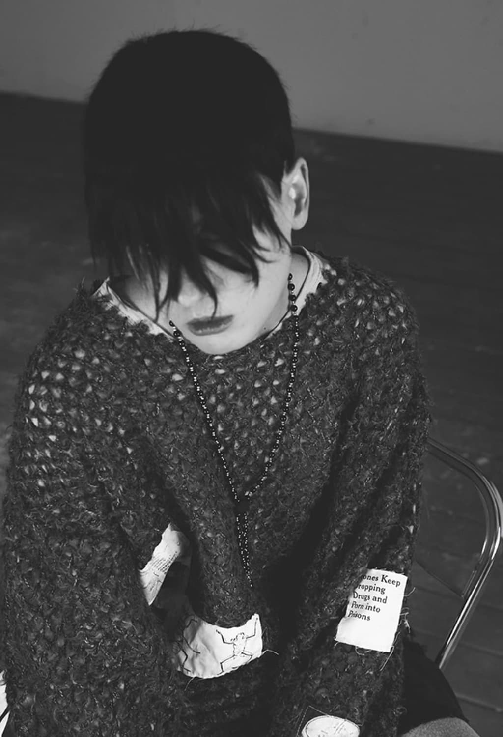 선데이오브클럽 리컨스트럭션 패치 디스트레스드 니트 가디건 상품이미지4