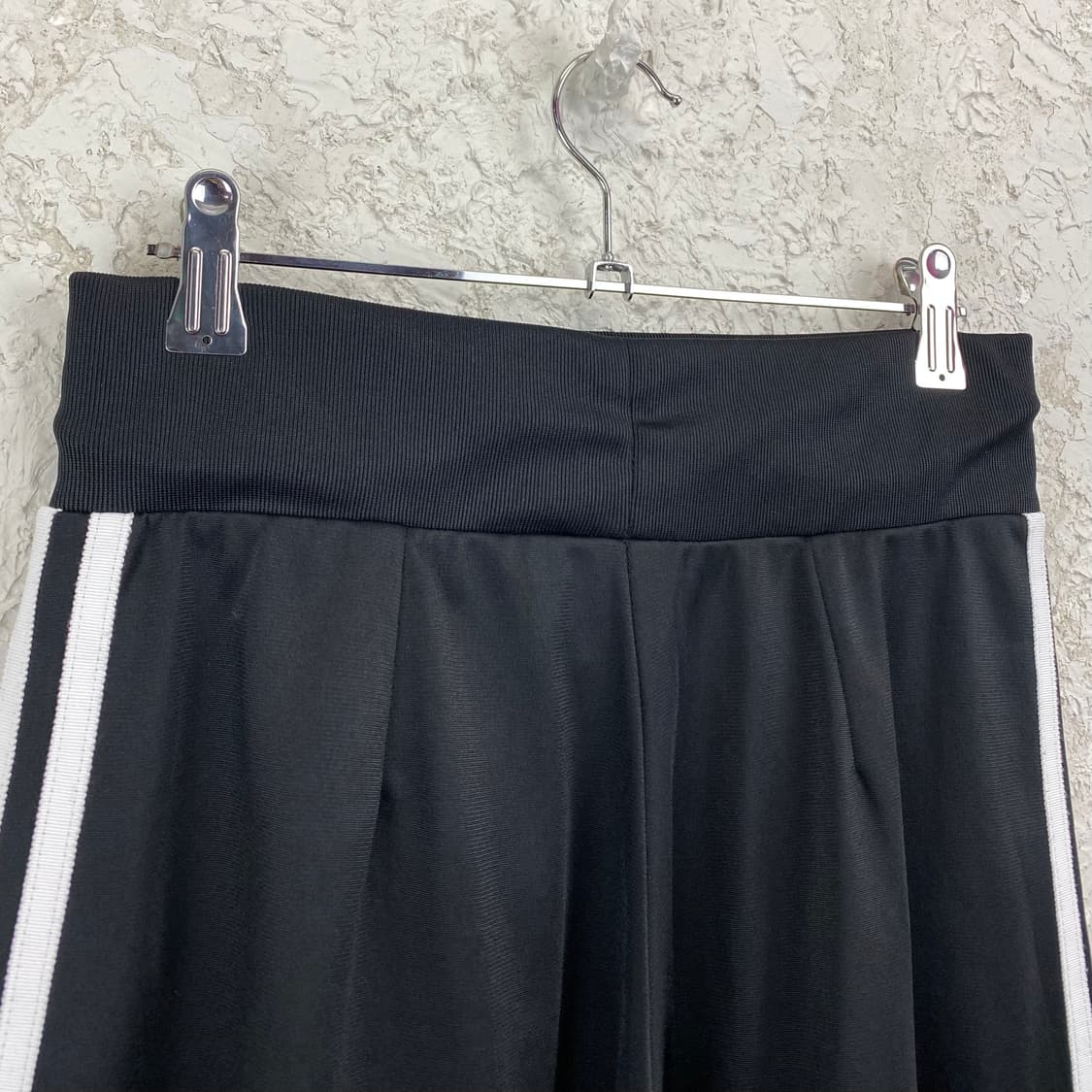 아디다스 3-stripe 와이드 핏 카프리 트랙 팬츠 상품이미지4