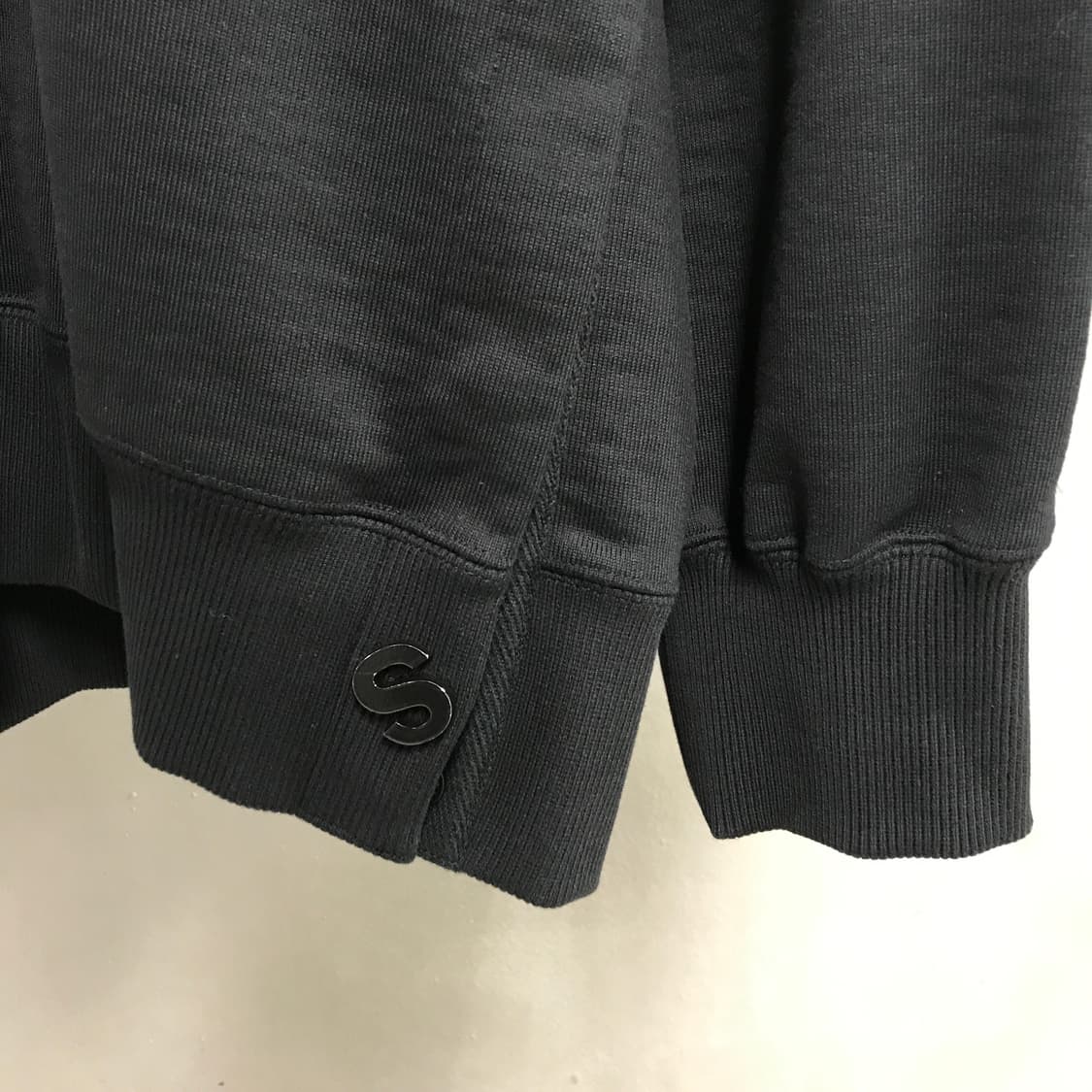 사카이 맨투맨 블랙 3 상품이미지4