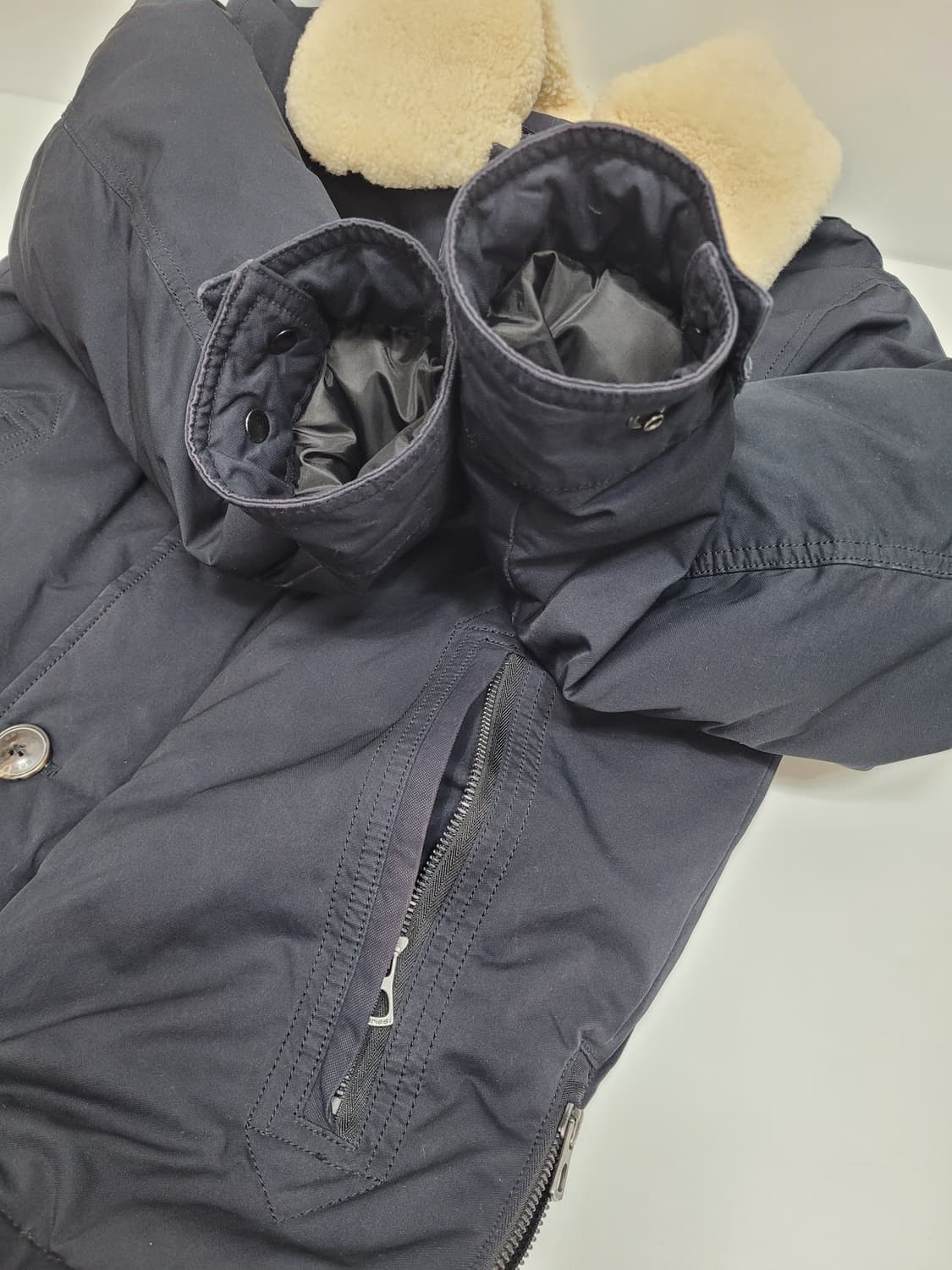 series 시리즈 라파예트 양털 카라 다운 점퍼 / 남 95
 상품이미지6