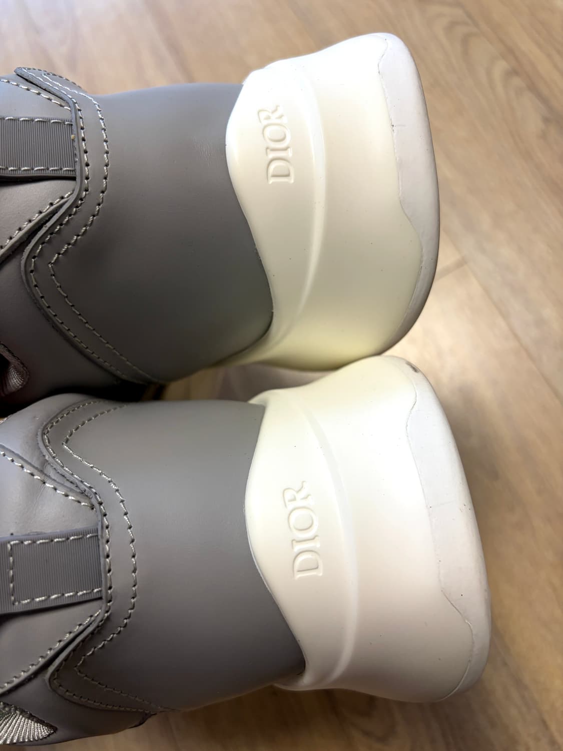 디올 새상품급 남성 스니커즈 285 상품이미지2