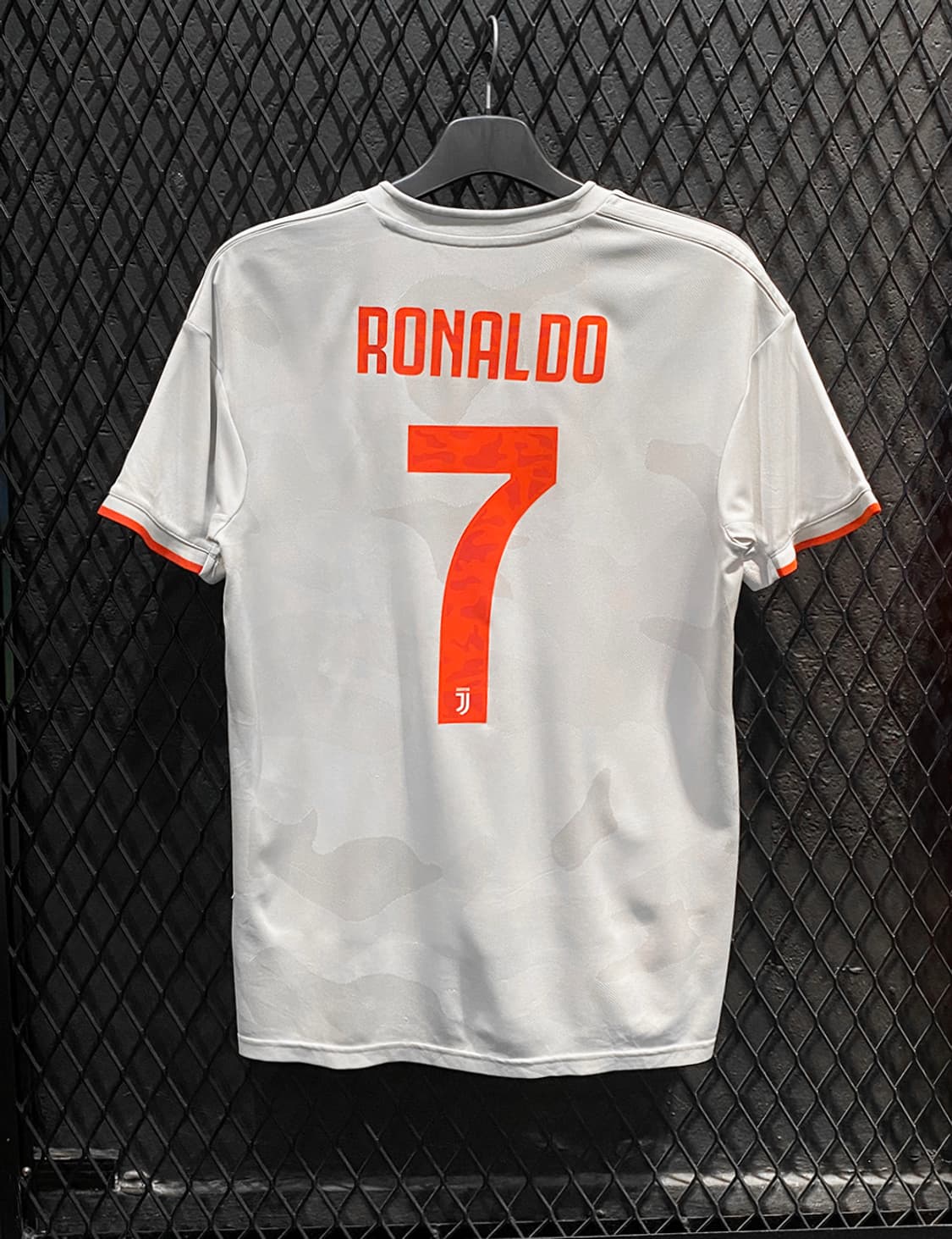 19/20 유벤투스 어웨이 호날두 (M) 상품이미지3