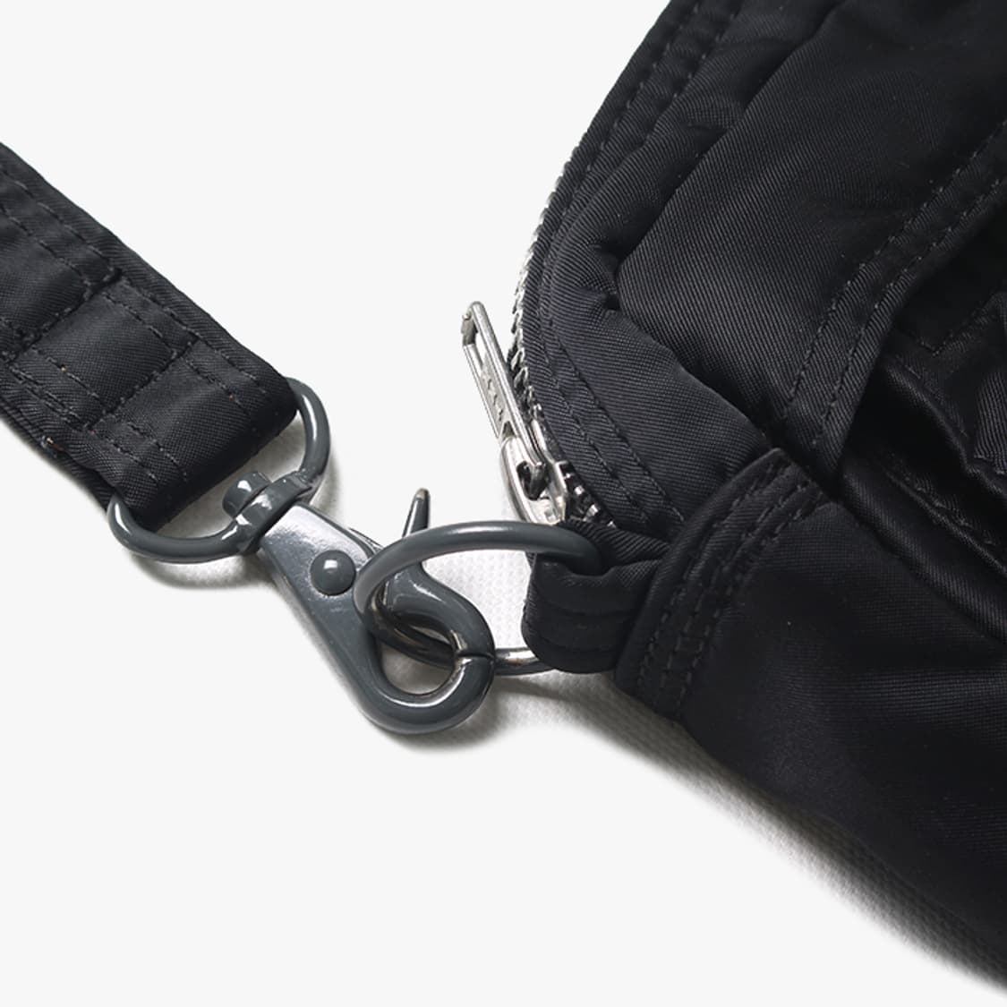  PORTER "Black Shoulder Bag" 상품이미지4