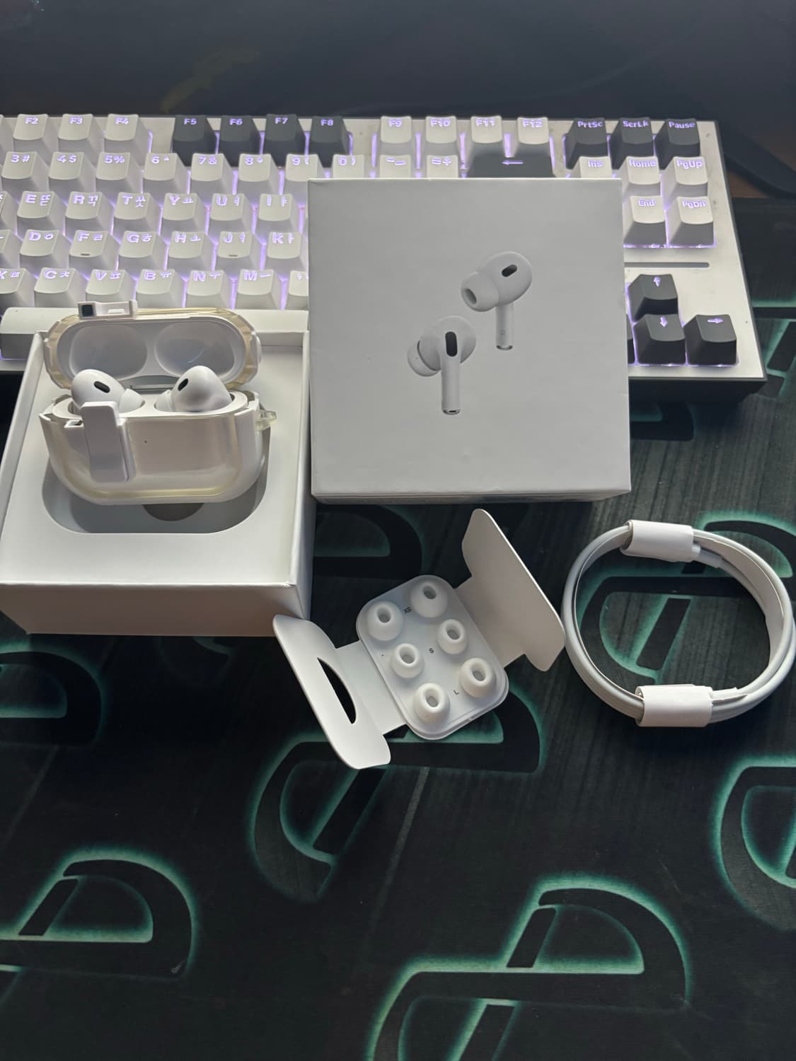 애플 에어팟 프로 2세대  풀박스(급처) 상품이미지1