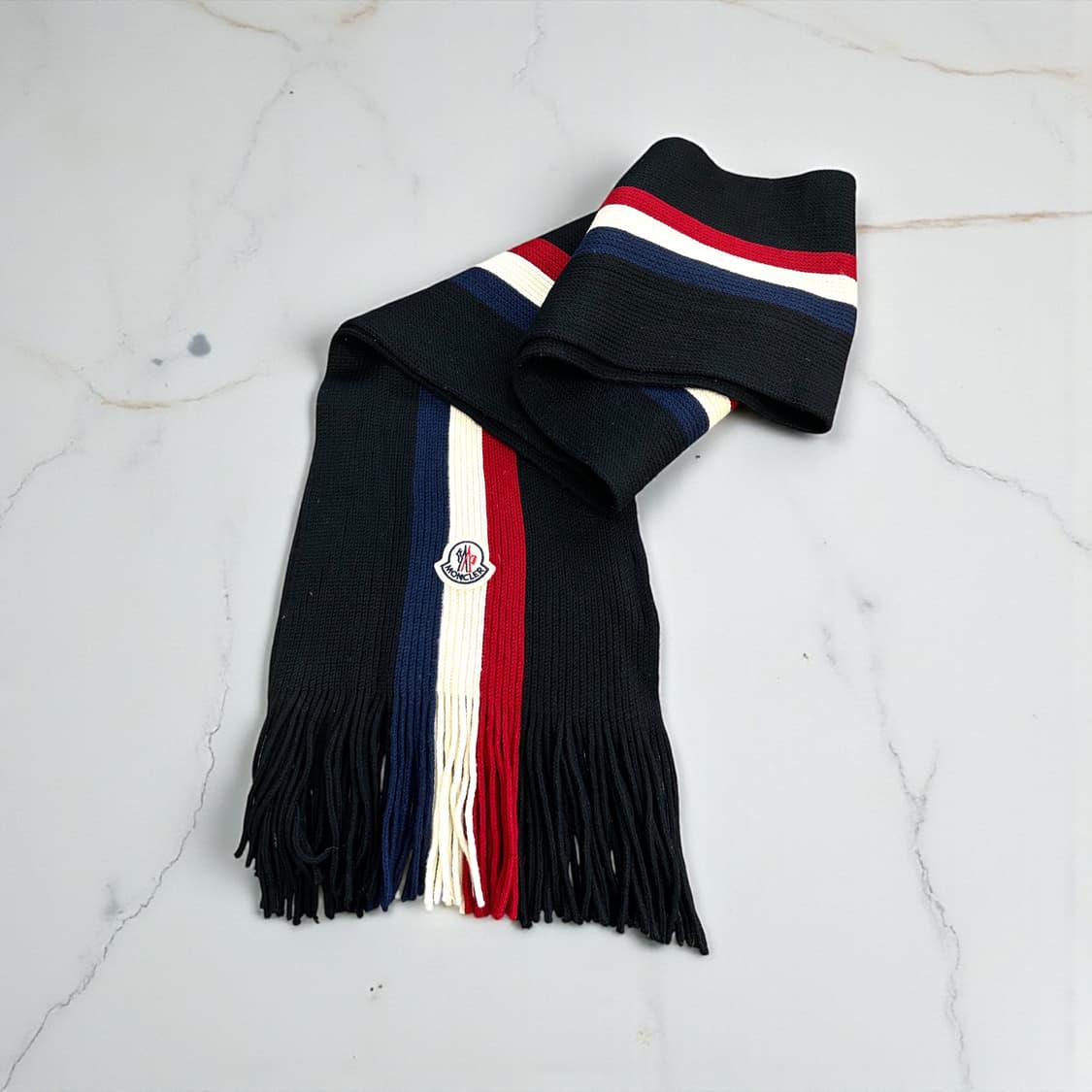 몽클레어 와펜 3선트리밍 머플러 상품이미지7