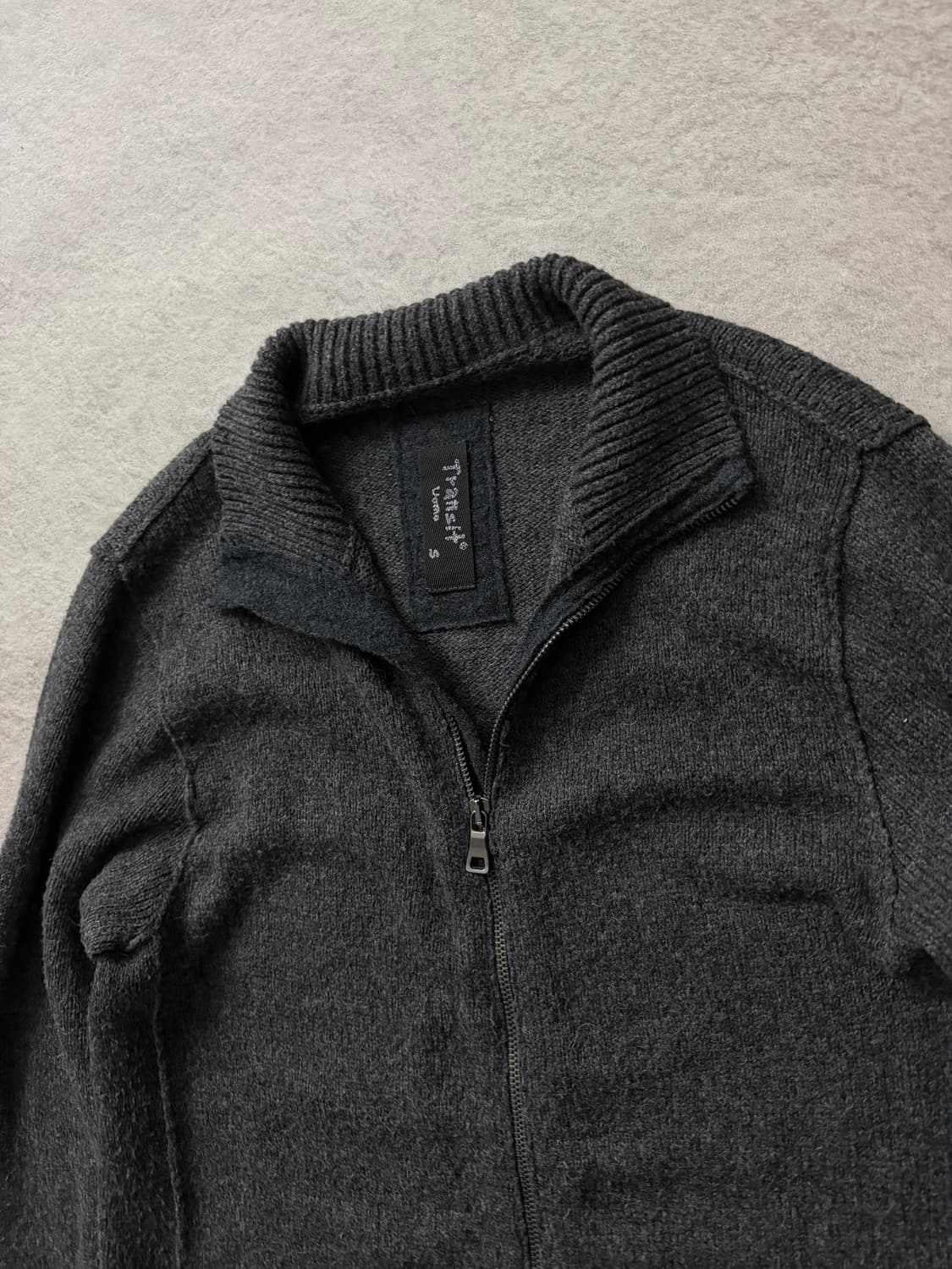 트랜짓 니트집업 상품이미지3