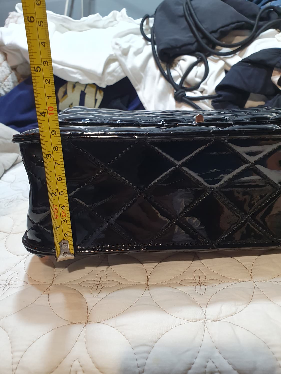 블랙 에나멜 퀼팅 체인 백팩 상품이미지5