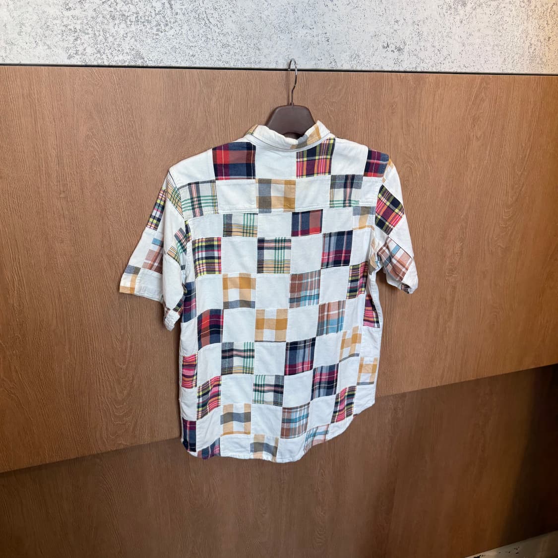 스플렌디드 새티스팩션 반팔 셔츠 패치워크 배색 포켓 디테일 아이보리 상품이미지2