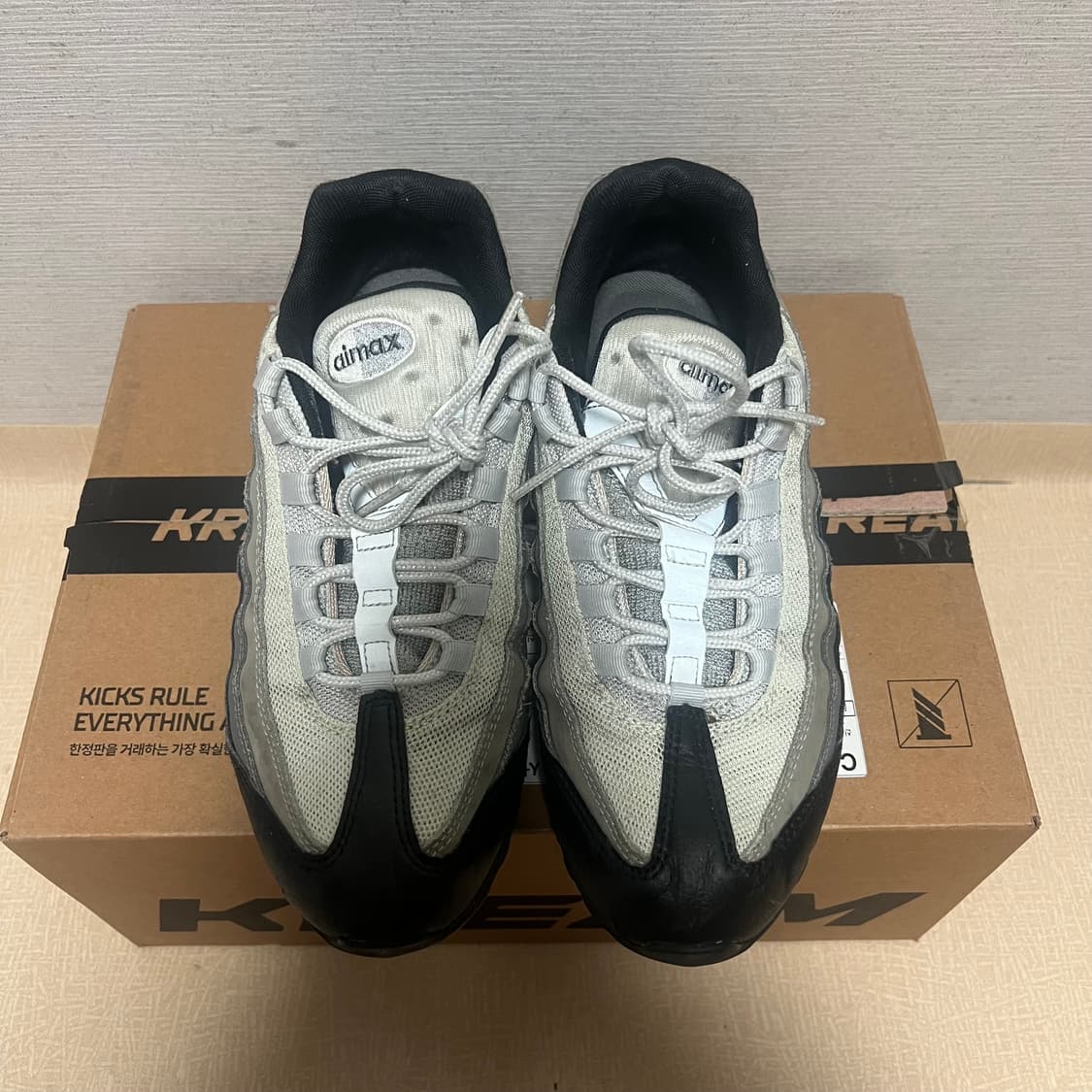 에어맥스 95 블랙 화이트 상품이미지4