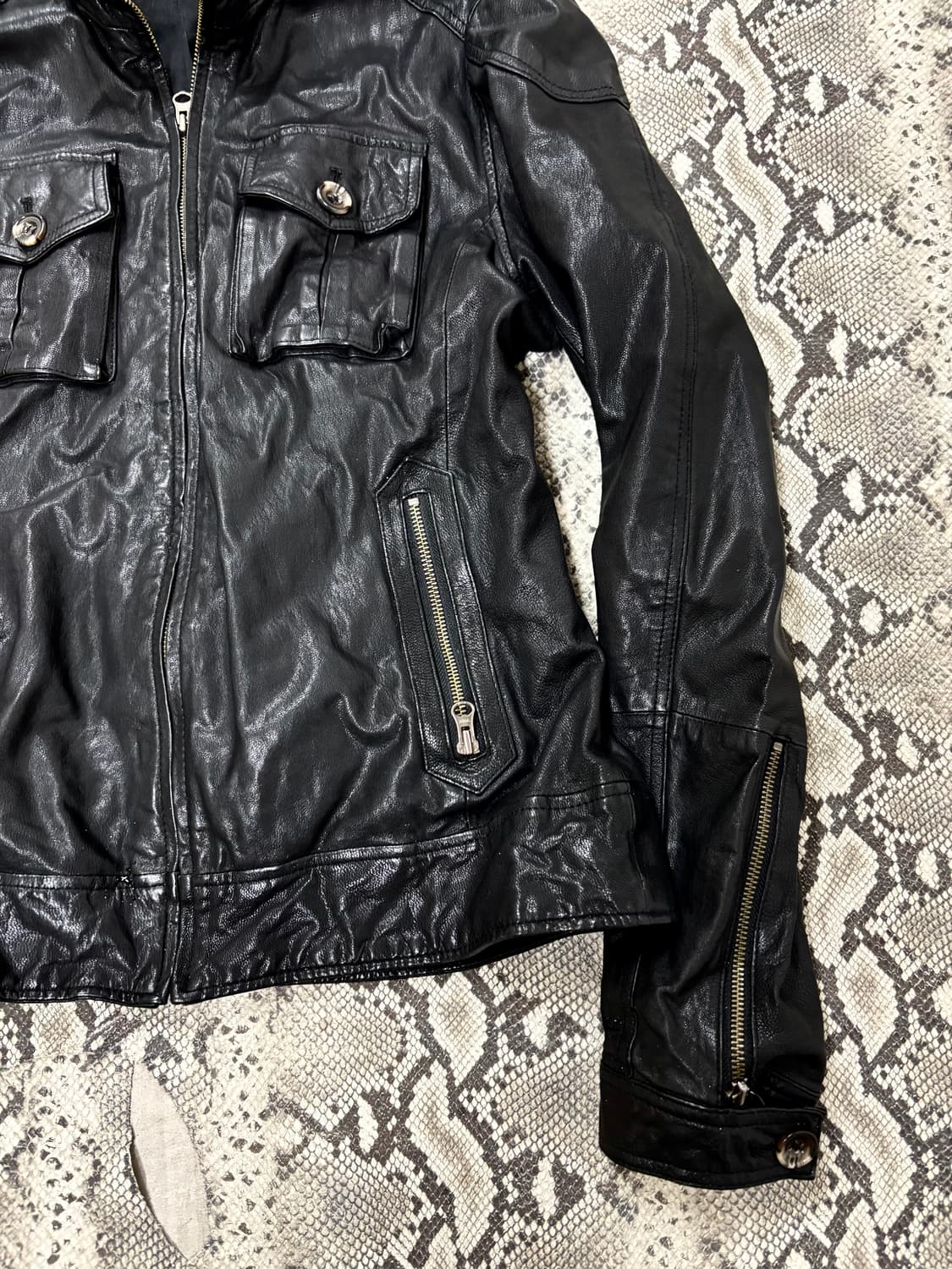“Vintage”  00’s Design Pocket Detail Lea 상품이미지3