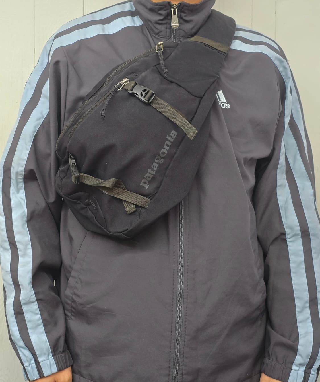 파타고니아 Atom 8L 아톰 슬링백  상품이미지1