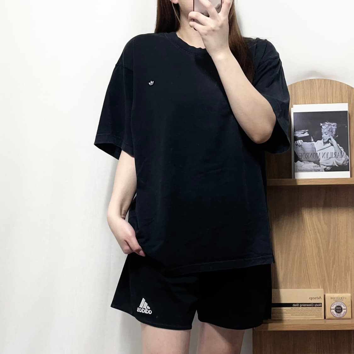 [정품] 아디다스 블랙 스몰 패치로고 반팔티 [ L ] 상품이미지1