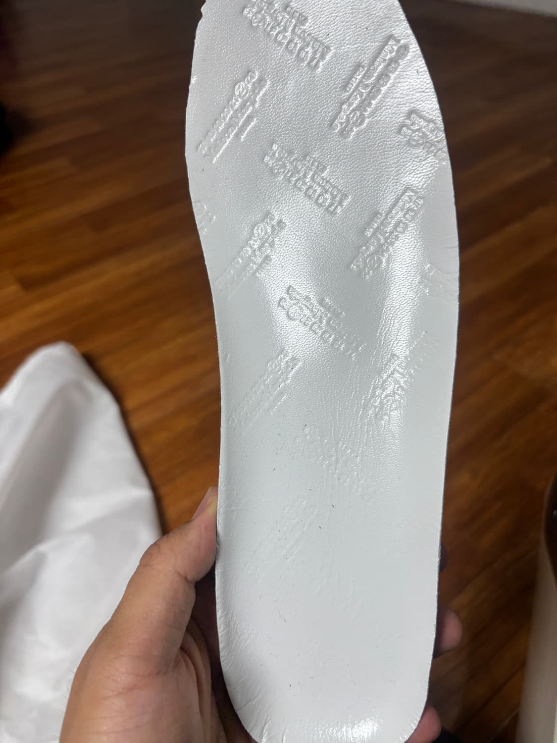 마르지엘라 퓨처 로우 pvc 275 상품이미지10