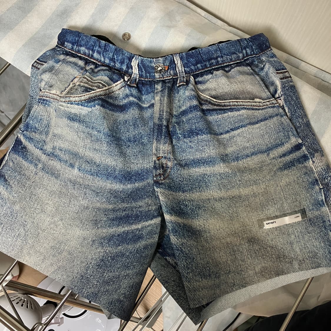 satisfy 새티스파이 디지털 데님 쇼츠 상품이미지3