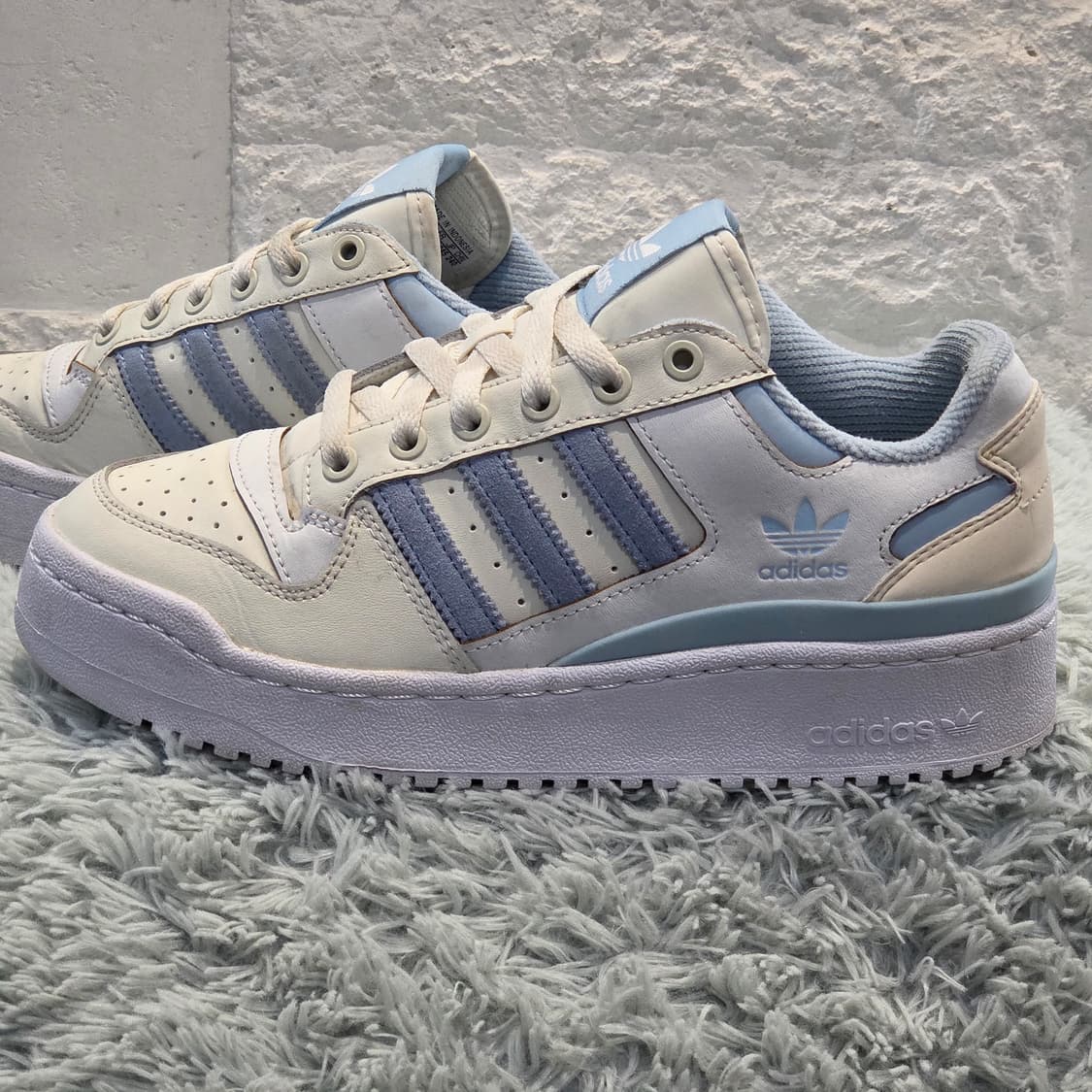 2a-8아디다스 포럼 볼드 로우 화이트 스카이블루 245mm-상태굿 상품이미지2
