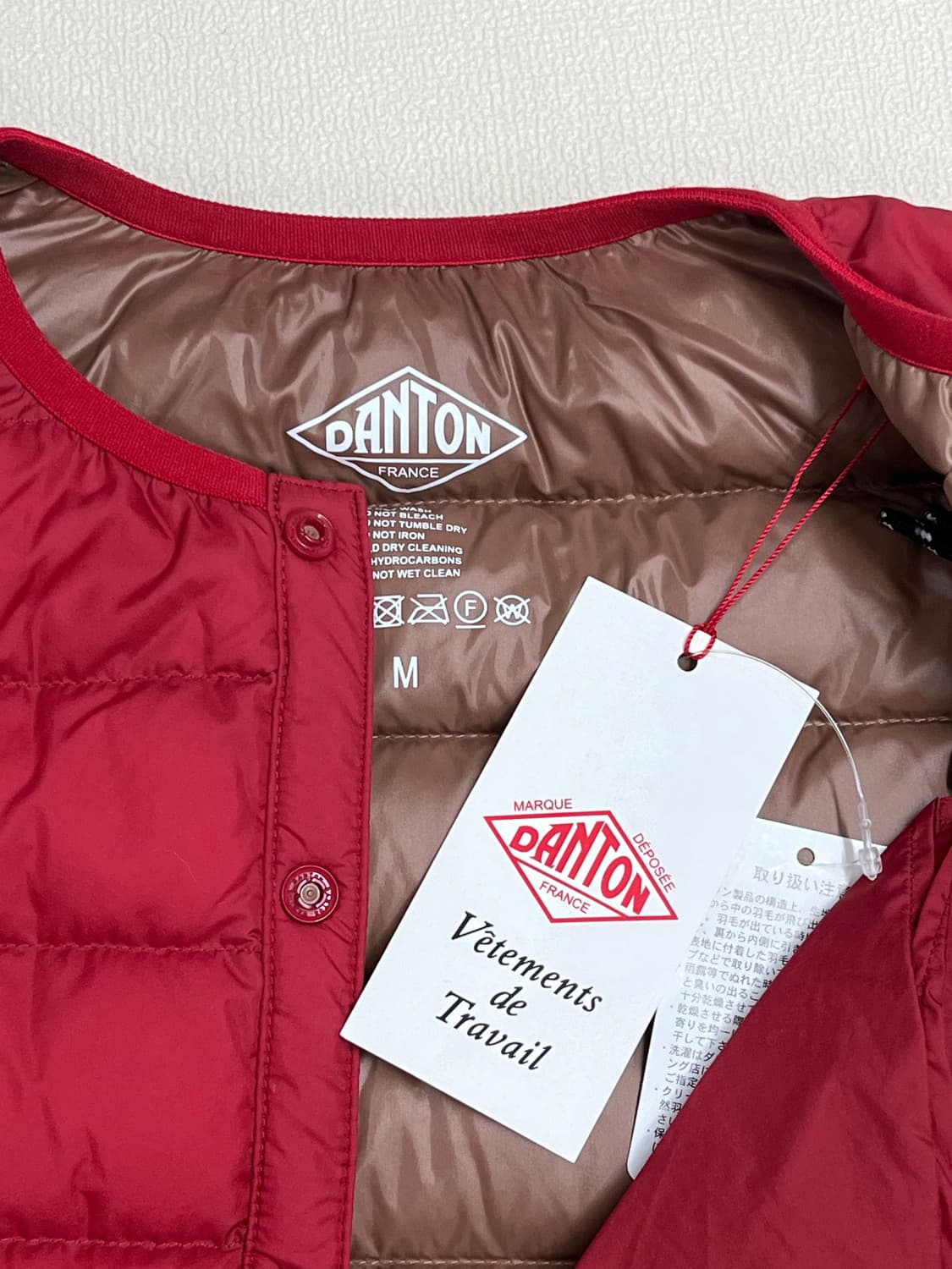 단톤 경량패딩 레드 M 상품이미지6