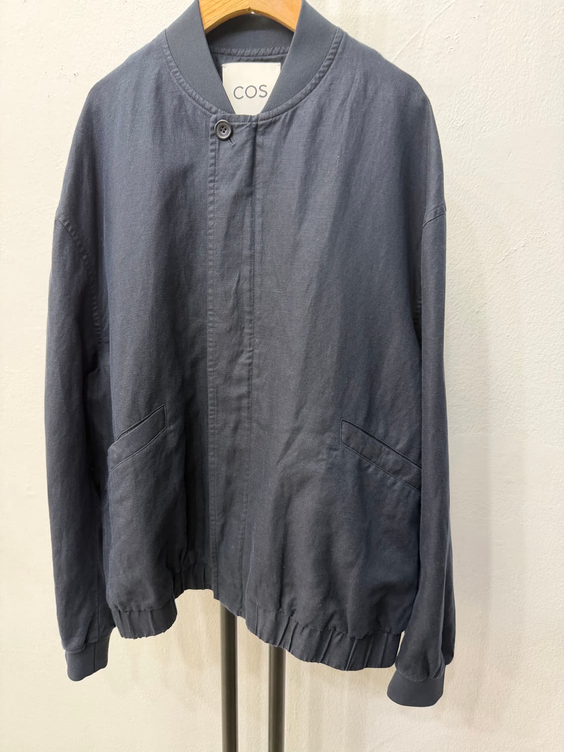 정품) COS 코스 남성 오버핏 블랙 봄버 자켓 M 상품이미지3