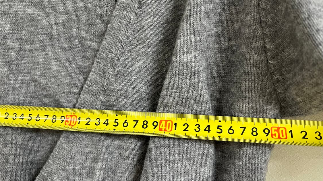 MONOLOGUE 블랙 언발란스 니트 상품이미지3