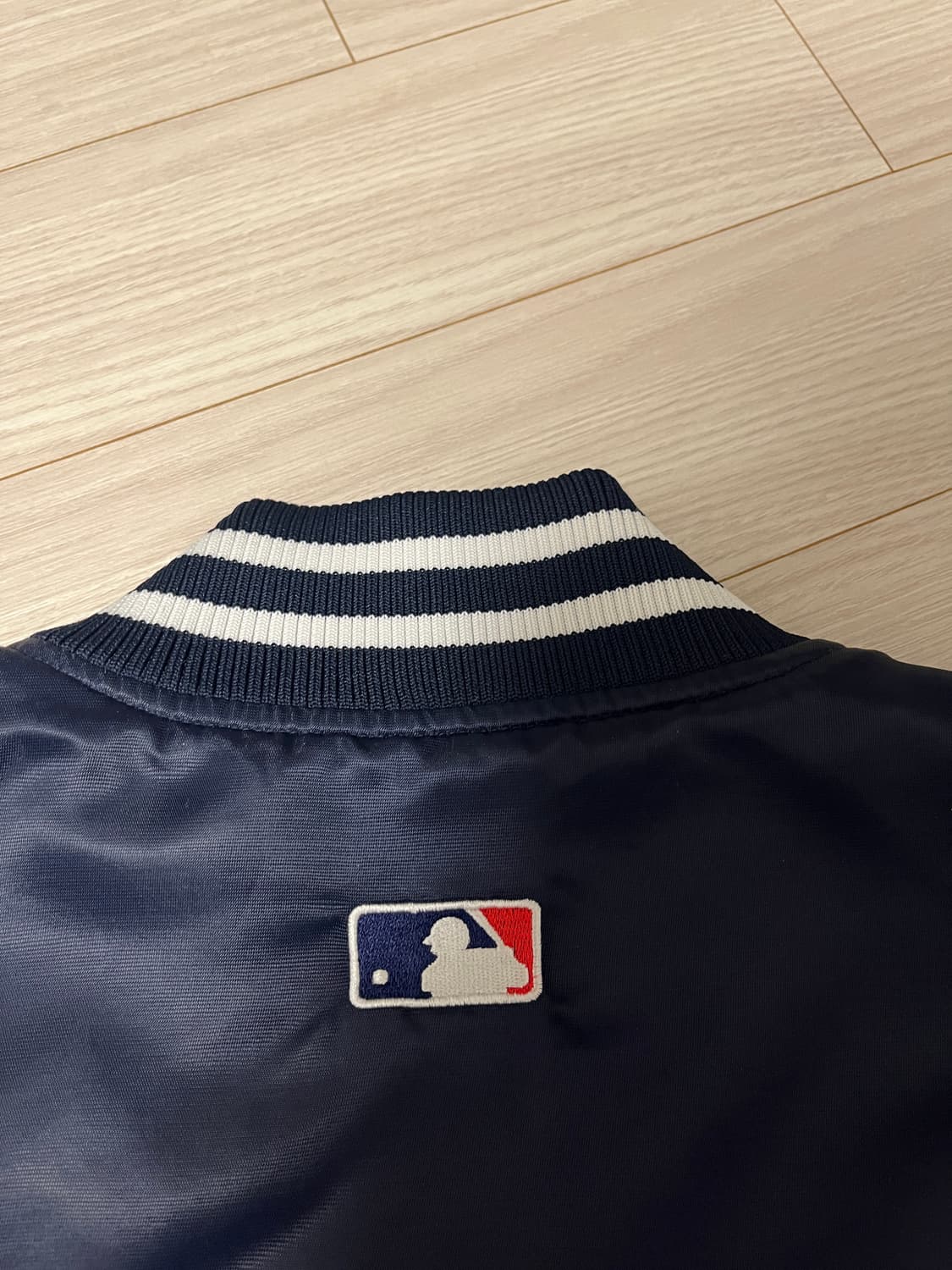 [L] 마제스틱 뉴욕 양키스 봄버 재킷 상품이미지10