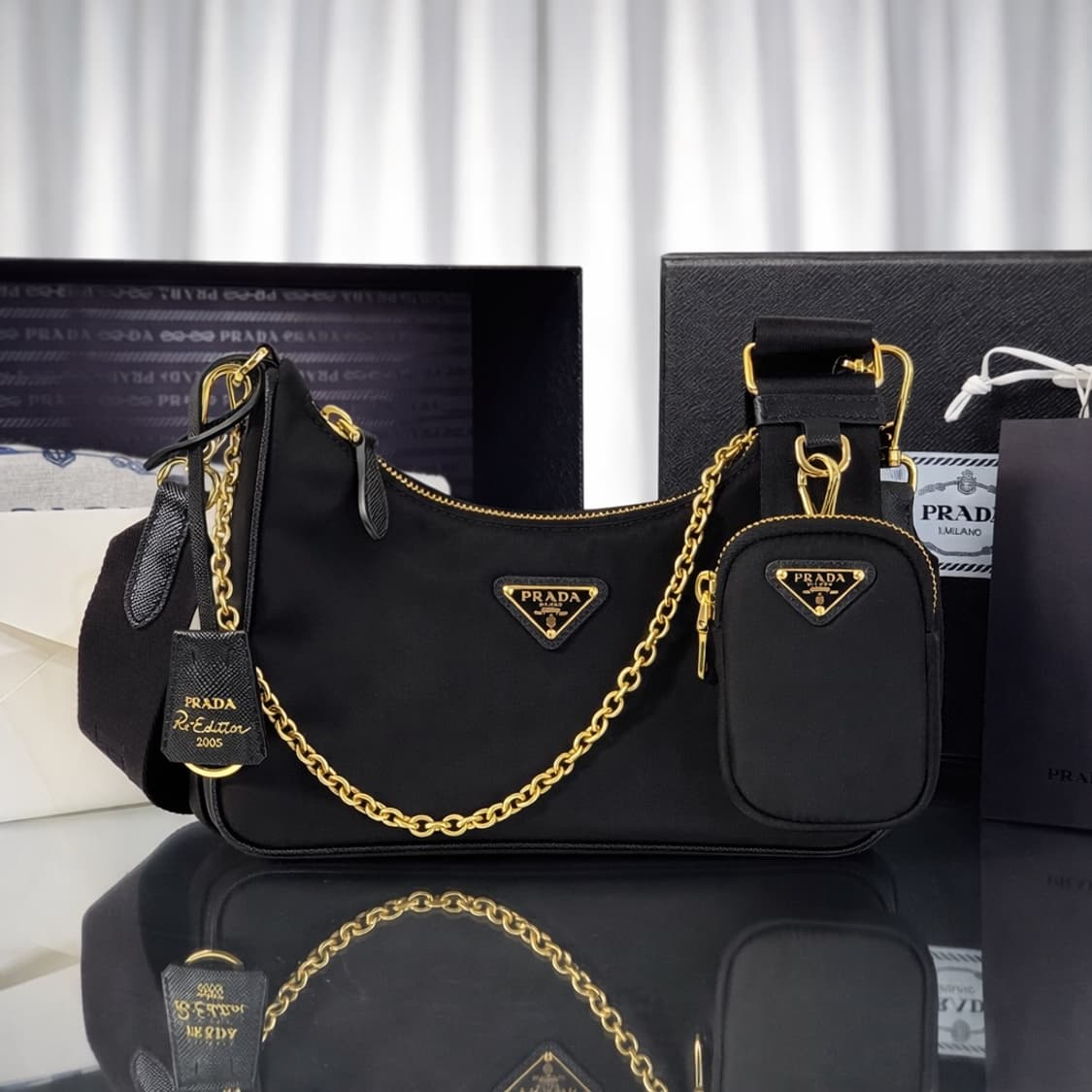 [새상품급/풀구성] 프라다 리에디션 2005 테수토 호보백 블랙 골드 상품이미지2